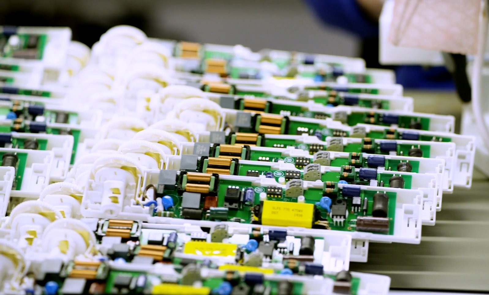 Valgustisiinide adapterid elektroonikakomponendid